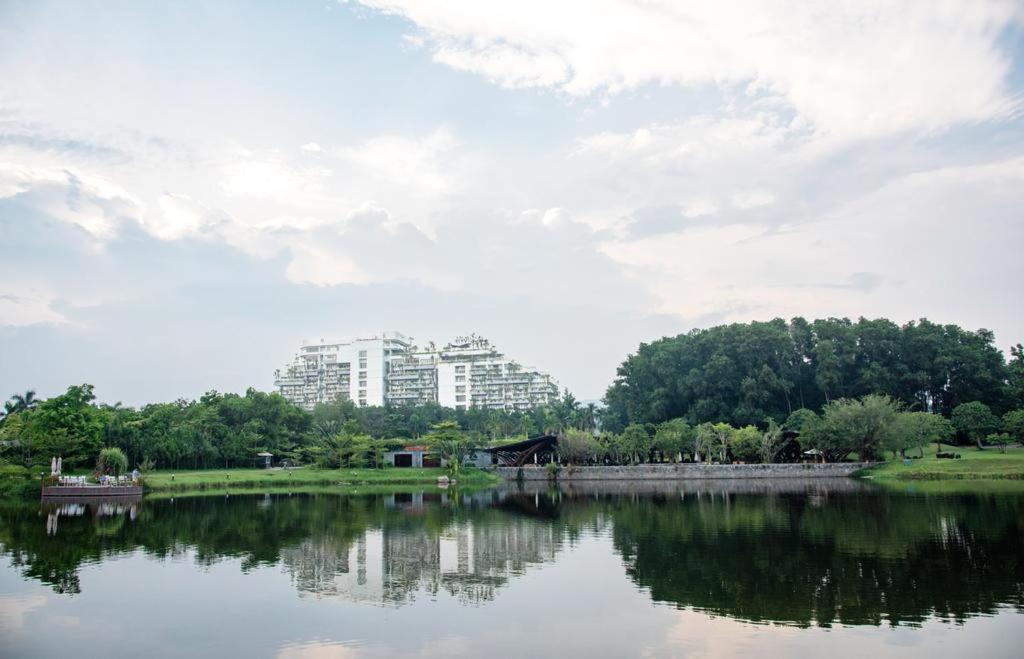 Flamingo Dai Lai Resort - By Bay Luxury Vinh Yen Dış mekan fotoğraf